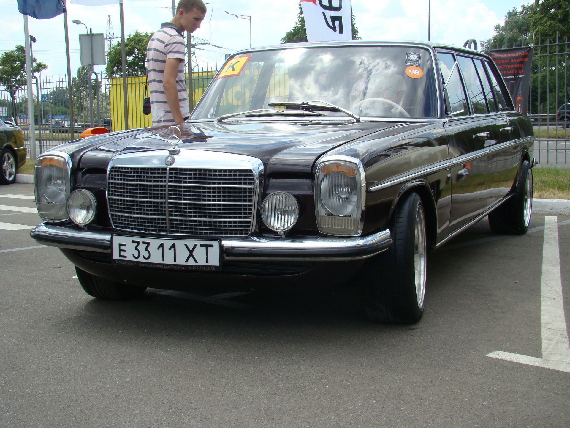 Ми на 5-му зльоті Mercedes-Benz, Україна Київ 11-12 червня 2011 року. 4