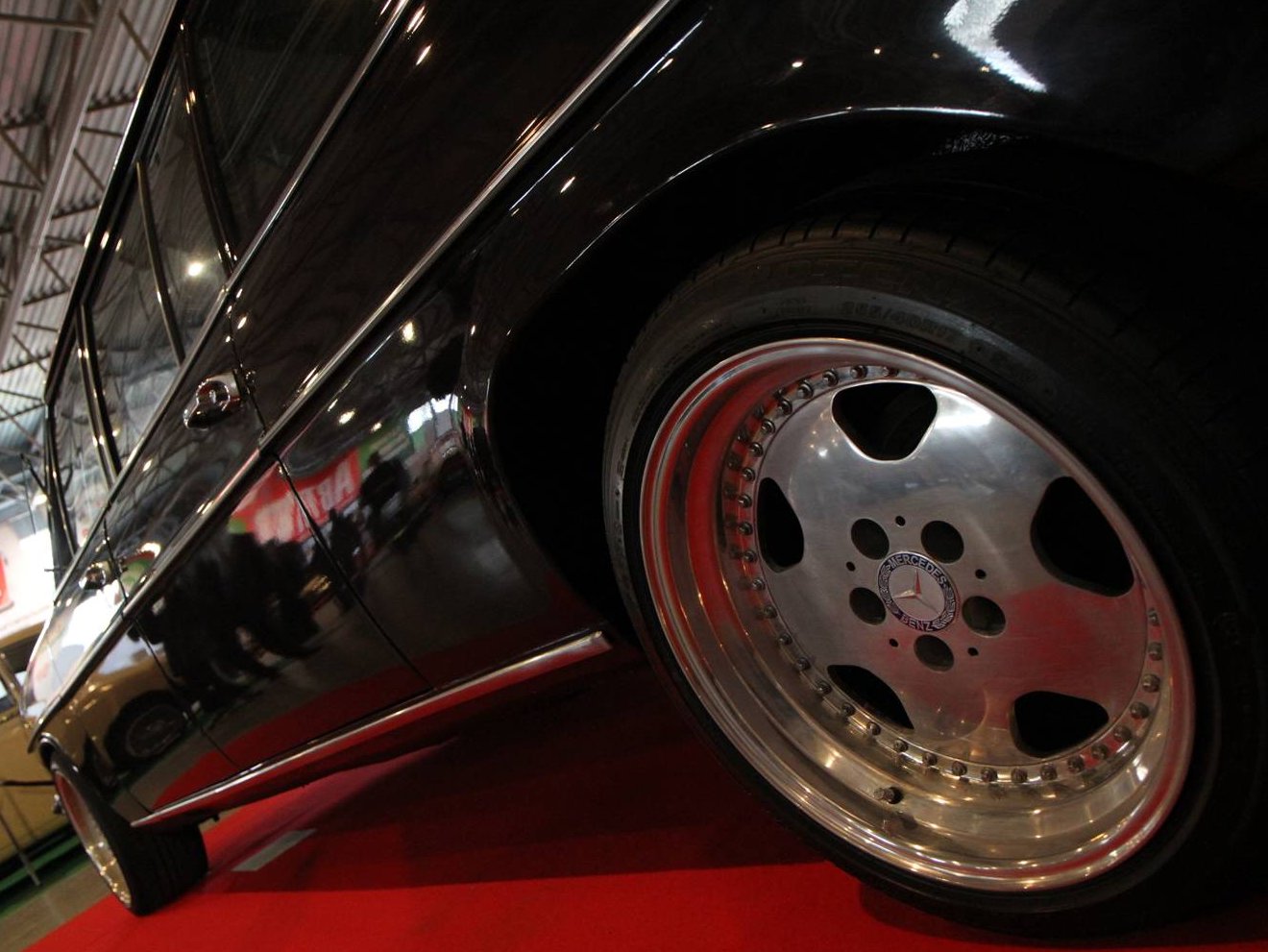 Retro & Exotica Motor Show 2011 5