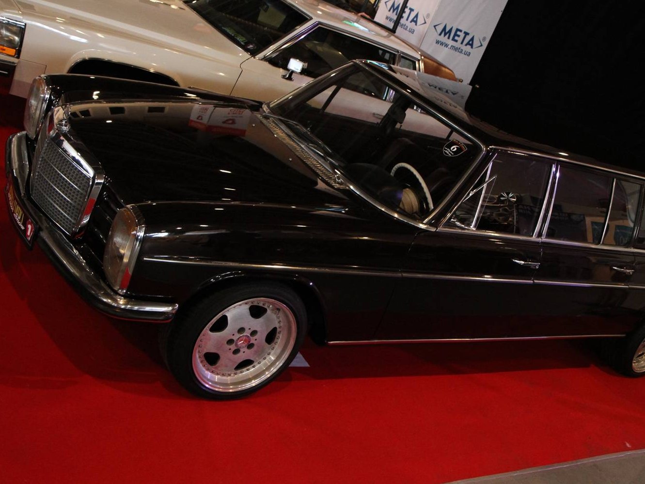 Retro & Exotica Motor Show 2011 4