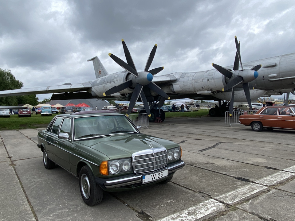 OldCarLand - Київ 1