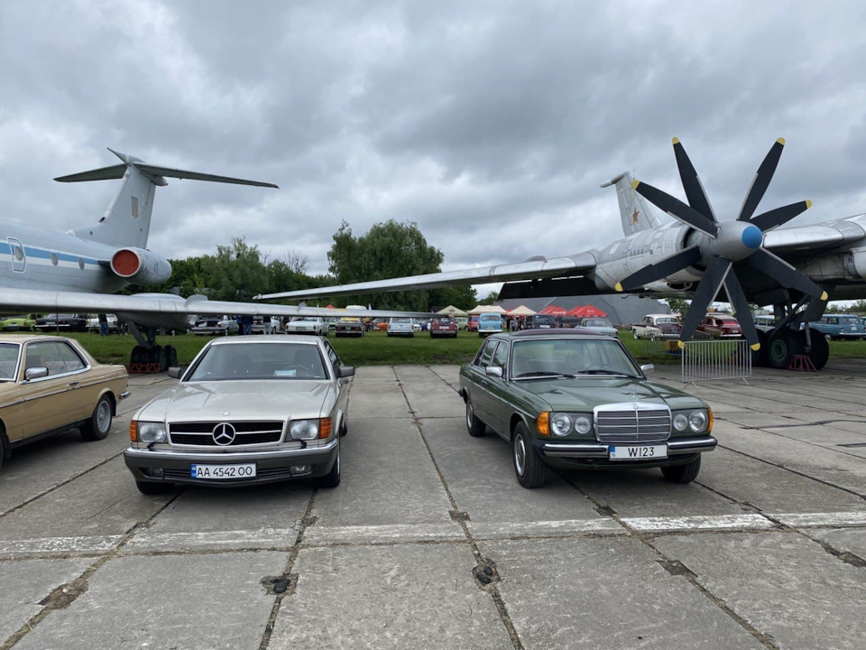 OldCarLand - Київ 4