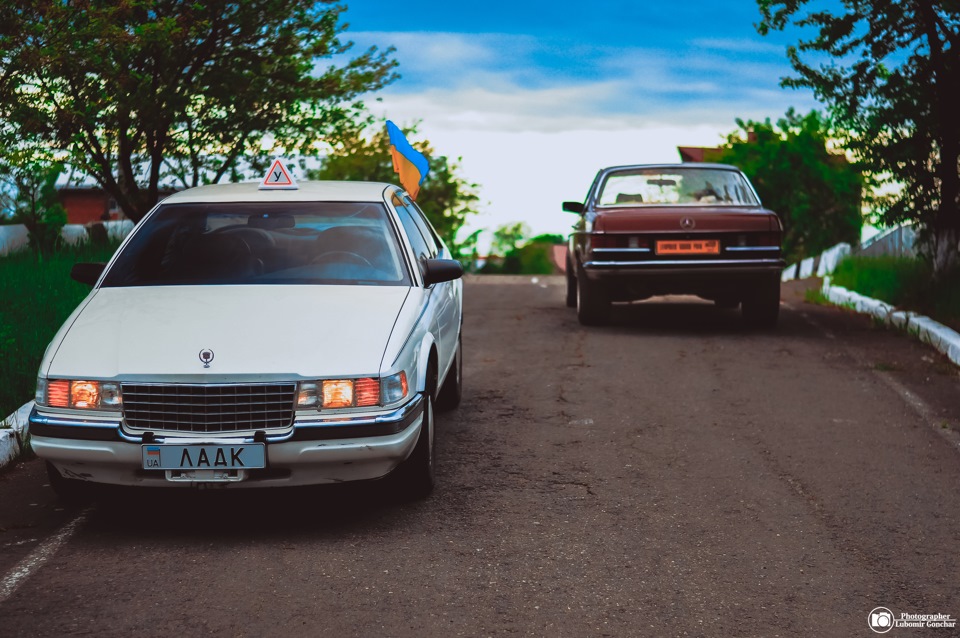 Німеччина проти США Mercedes 123 Coupe - Cadillac Sevile 3
