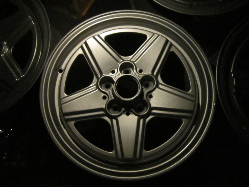 Продано.Продам оригінальні AMG R16 5112 7/5g et42 для MB W124 .W190 4