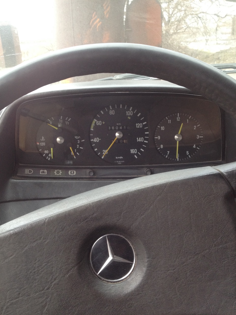 Продам Мерседес 123 240д 5