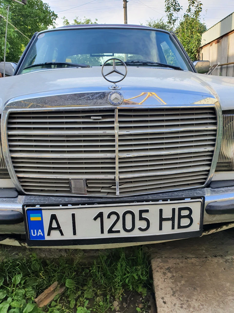 Заміна решітки радіатора Гриля