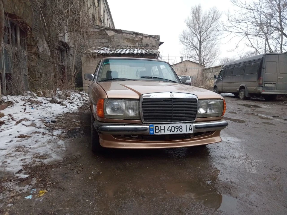 губа і спойлер