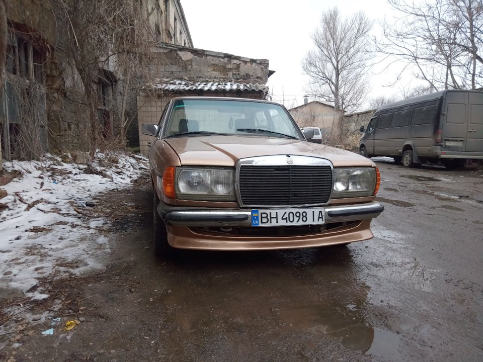 губа і спойлер 1