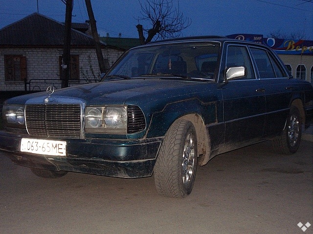 Франкенштейн :) Я тебе зліпила з того, що було . Mercedes w123, зібраний з 4 різних. 4 фото. 3