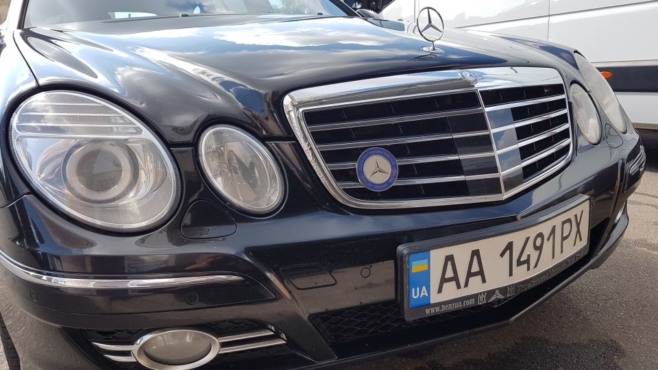 Клубні рамки 3D Хром - Mercedes-Benz Club of Ukraine 4