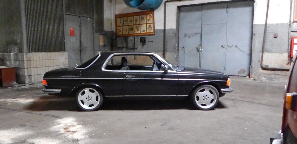 Mercedes-Benz Coupes Kyiv Photo Day 2016. В Ангарі. АТП №3 3