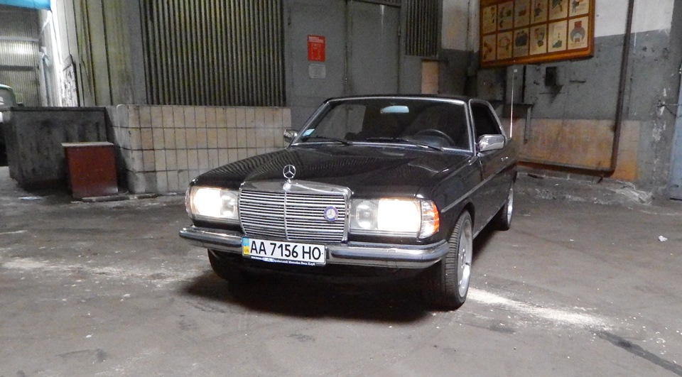 Mercedes-Benz Coupes Kyiv Photo Day 2016. В Ангарі. АТП №3 5