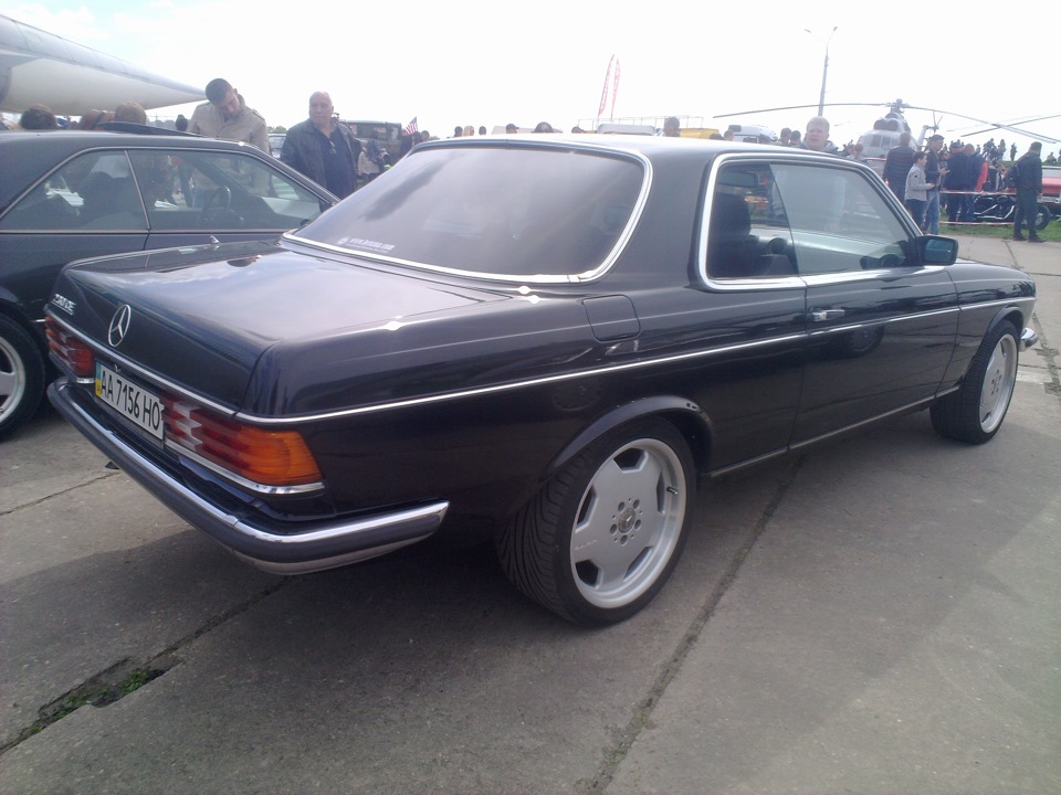 Ось і я дістався Old Car Land 2016 4
