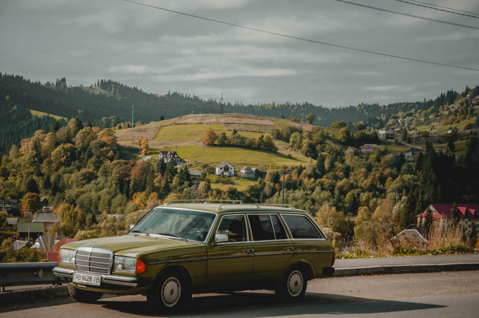 Поїздка до Карпат на класичному Mercedes 4