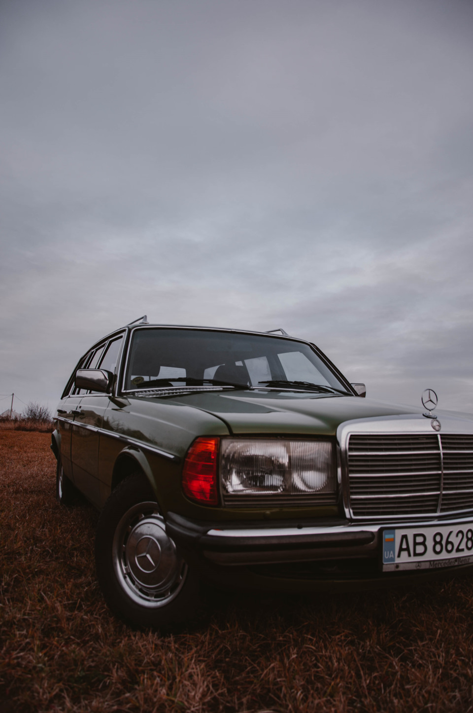 Прикладка ковпаків на w123 Wagon 1