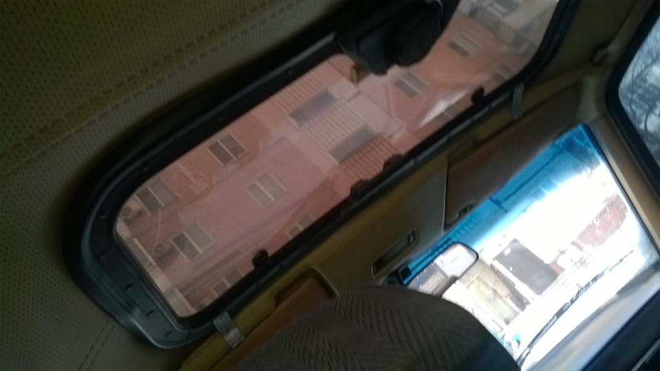 Люк w123 2