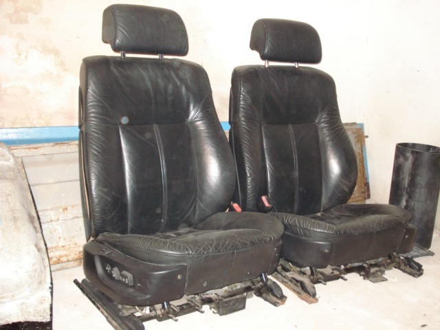 Мерседес це- 3