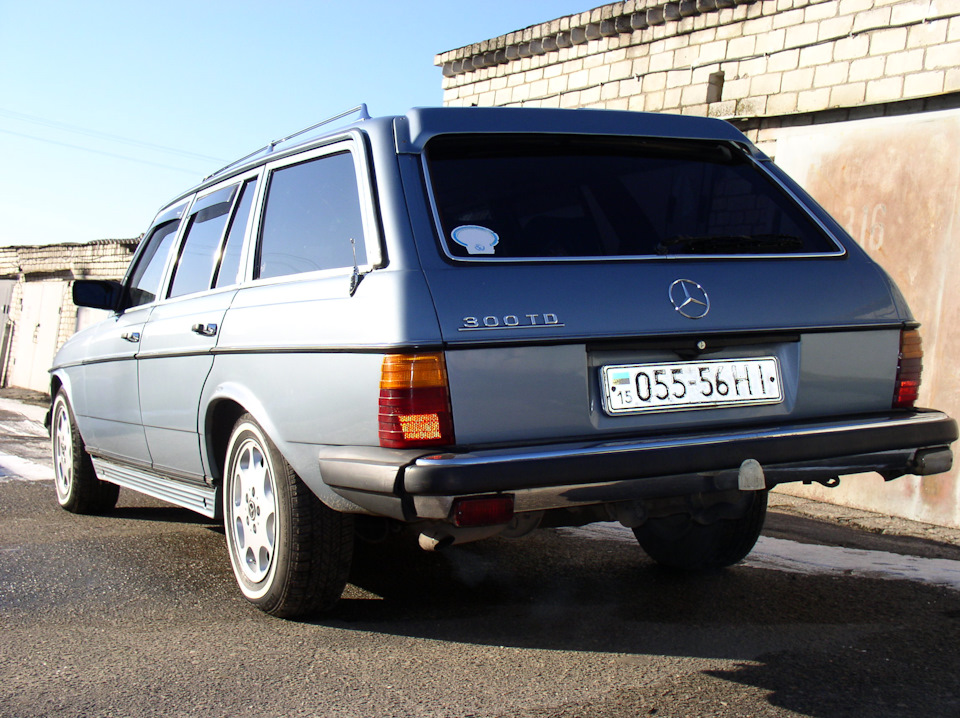 Для фанатів W123 Т-модель 1
