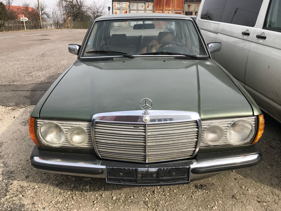 Друге життя №13... Країни та ціни. W123 (Німеччина) 1