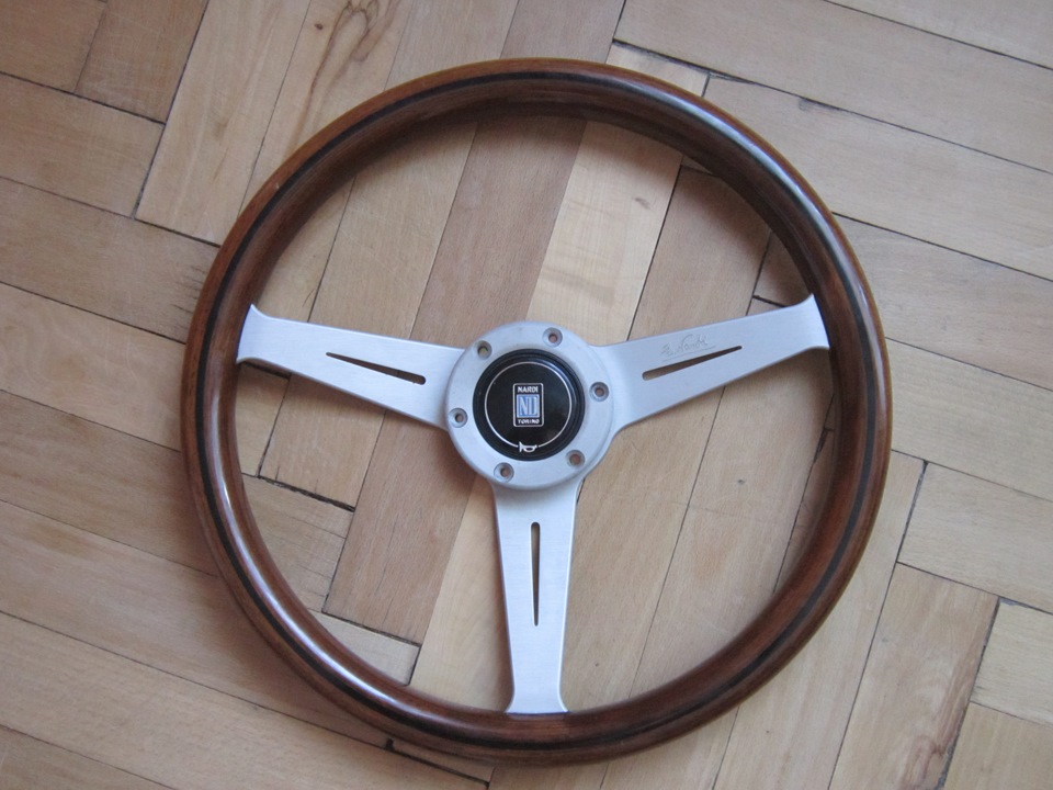 Nardi Torino!Помогите найти переходник на Mercedes. 1