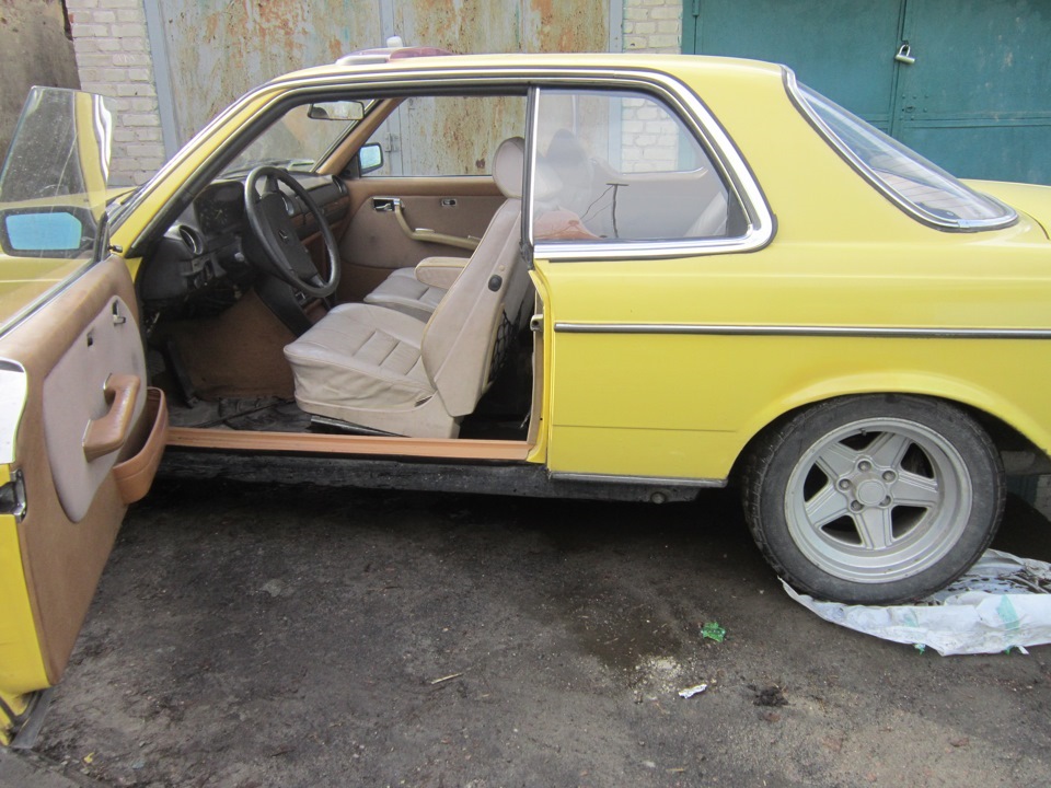 Продам шкіряний білий салон Mersedes 126 coupe 3