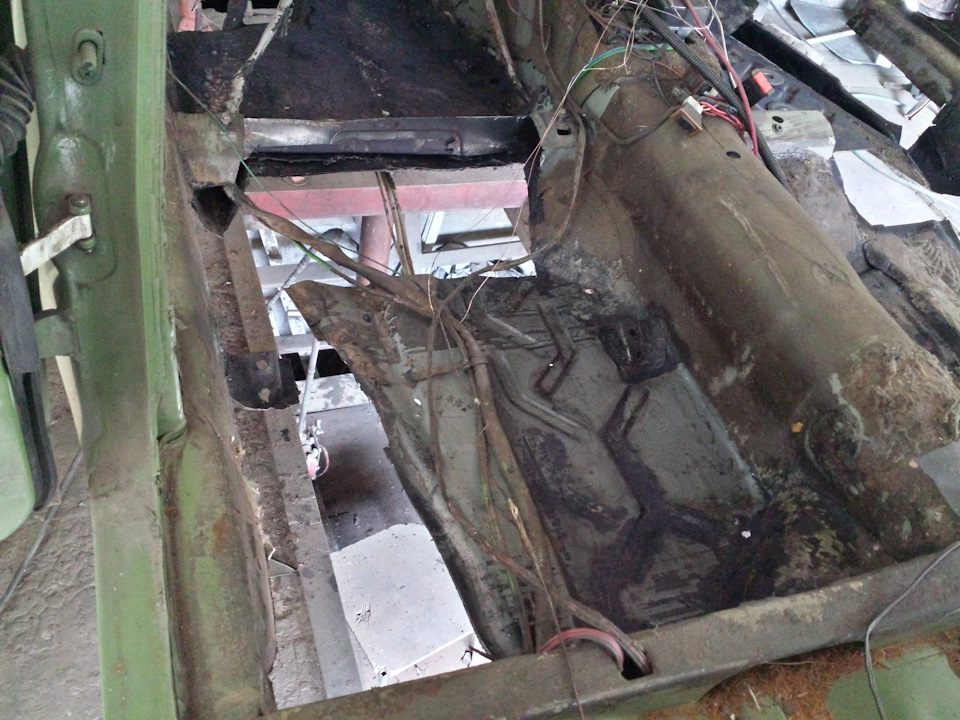 Потрошим валізу. 2