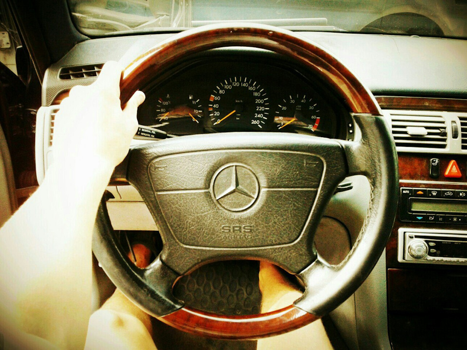 MERCEDESів багато не буває 3