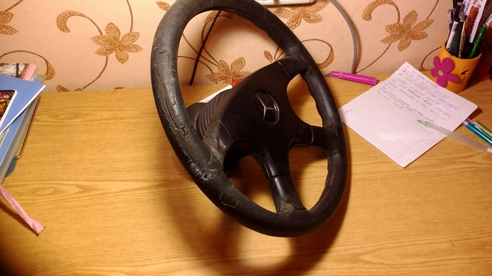 Руль MOMO 3