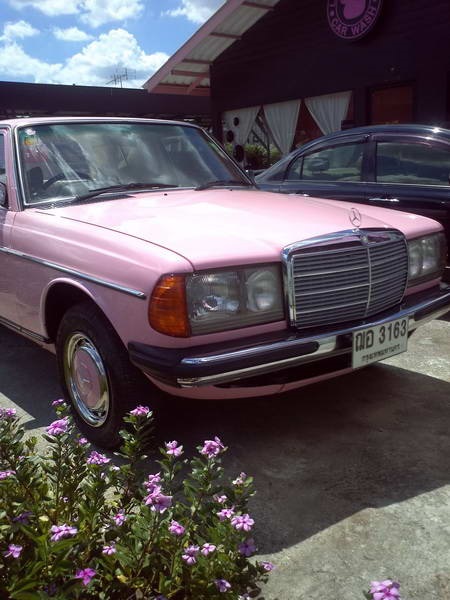 Яскраві W123 1