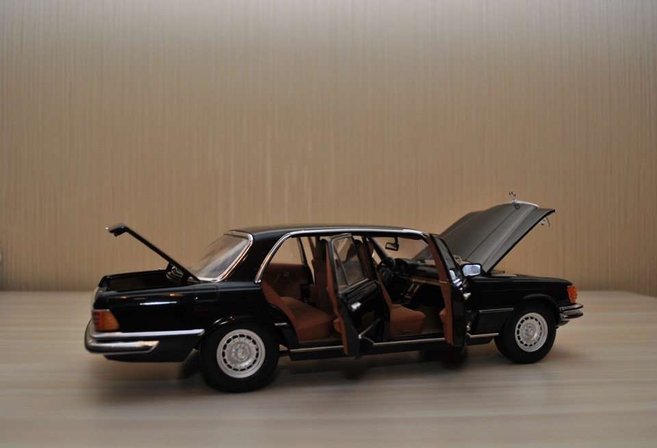 Масштабні моделі Mercedes W123 5