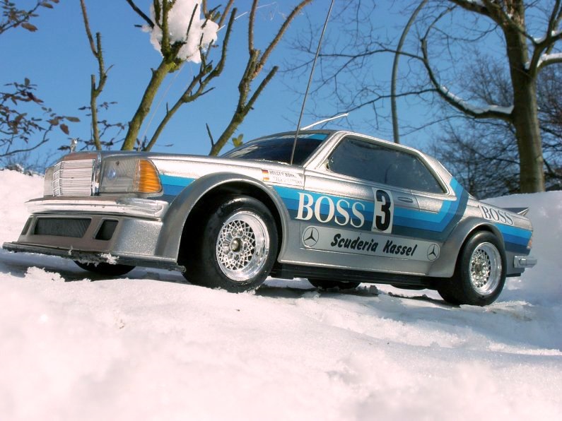Чергова іграшка у стилі W123 (Mercedes 280 CE) 2