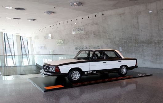 Програма безпеки ESF від Mercedes 5