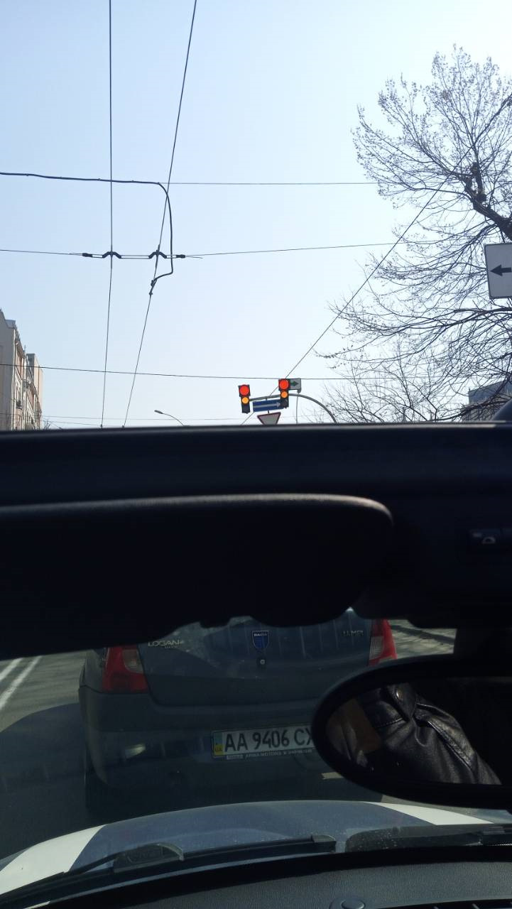 Я знову бачу світлофори :) 1