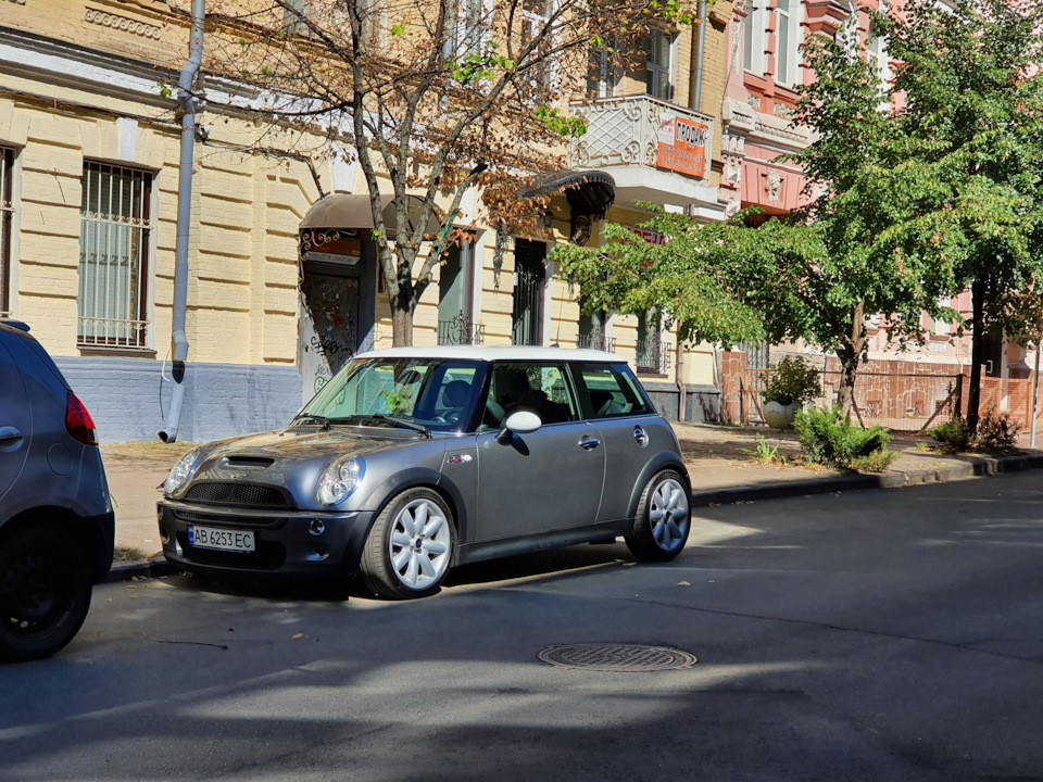 4. Обслуговування, ролик компресора, і далі працюємо з дрібницями. 1