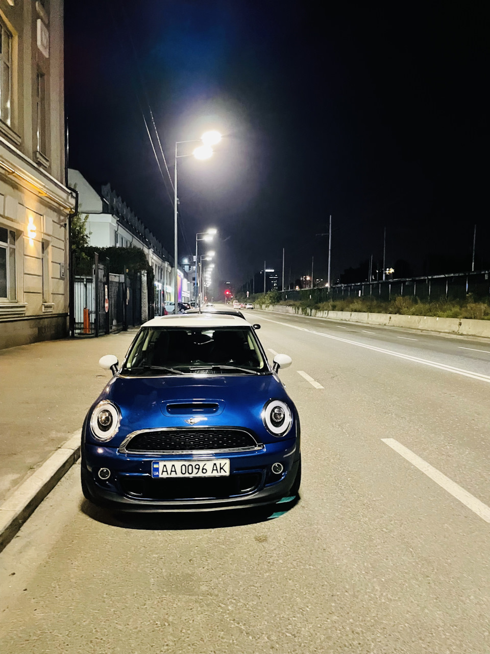 Нова оптика для MINI R56 3