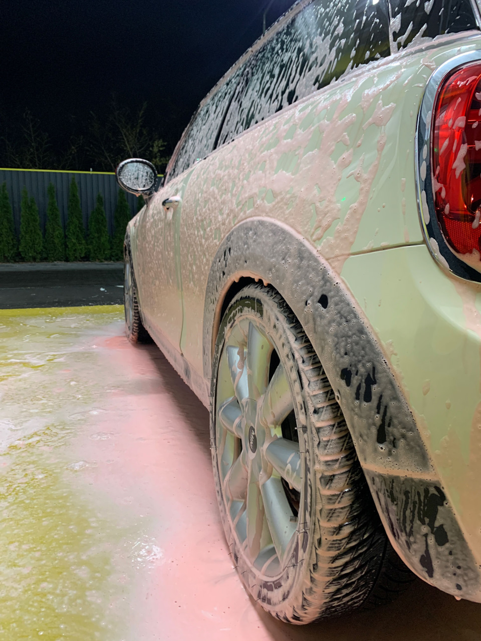 Перевзуття на зимову гуму Michelin Pilot Alpin 5 4