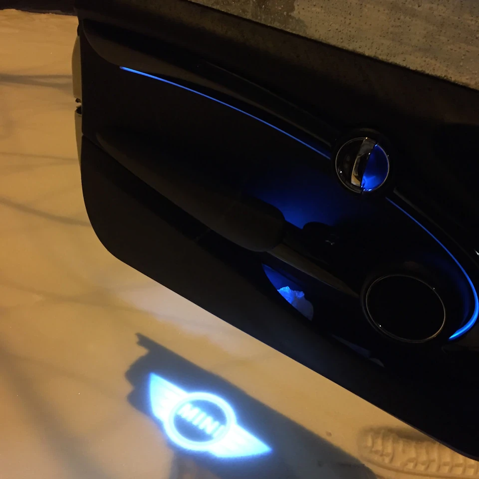 LED MINI logo підсвічування у дверях.
