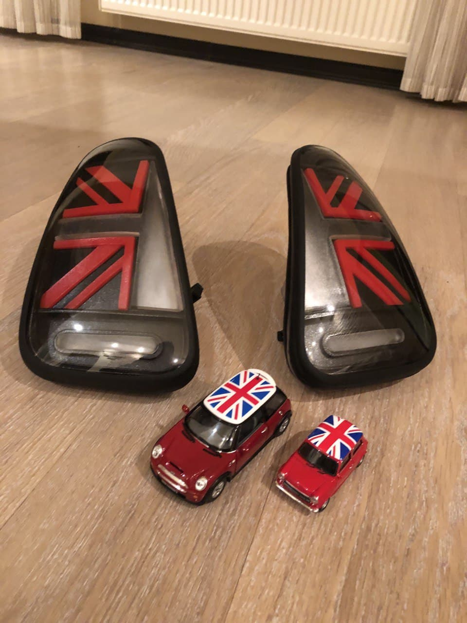 Покупка та встановлення UnionJack ліхтарів на R53 2