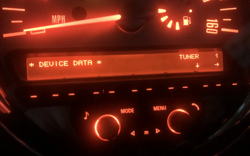 Змінюємо FM хвилі на Mini Cooper S