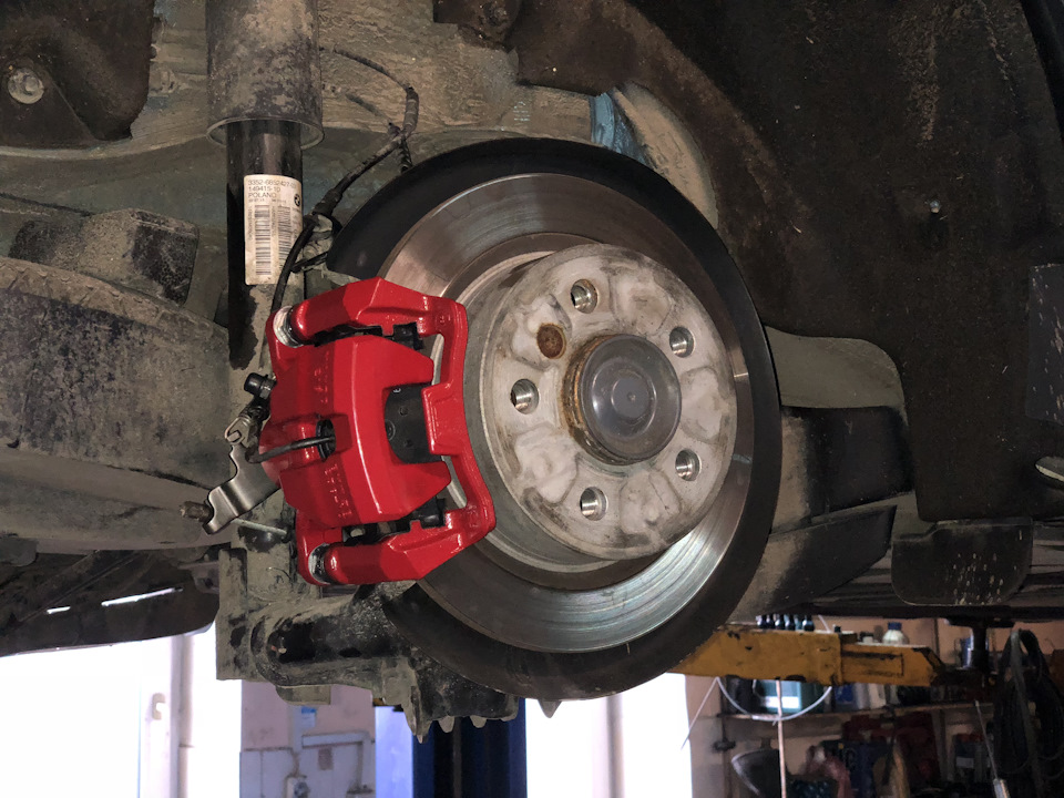 установка JCW гальм та котків TSW 4