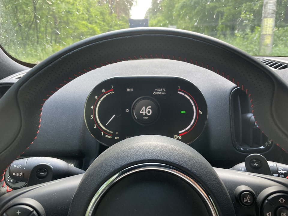 #4. Рестайл, голова з CarPlay, нова панель приладів 5