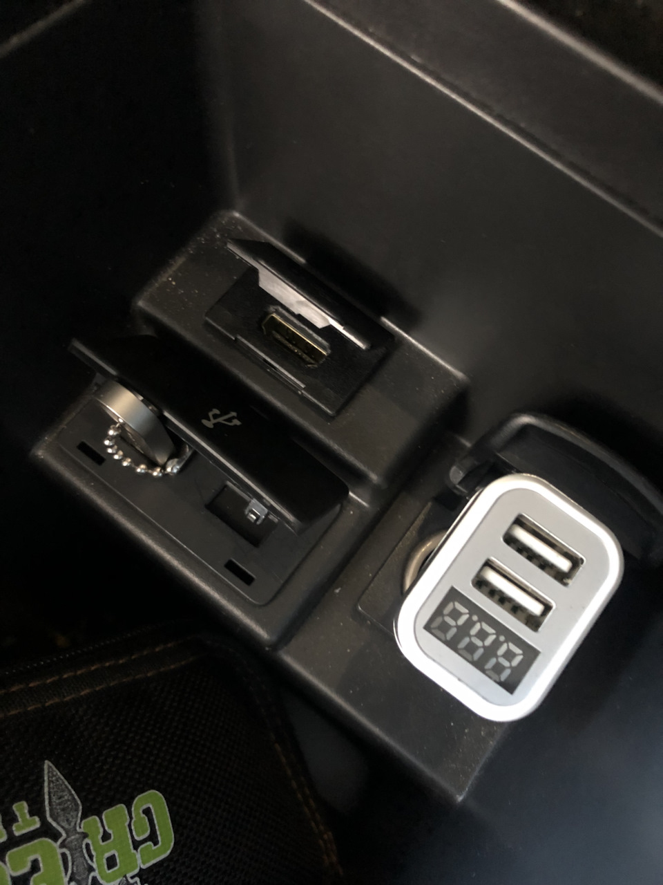 Mitsubishi Connect + HDMI китайський шнурок 5
