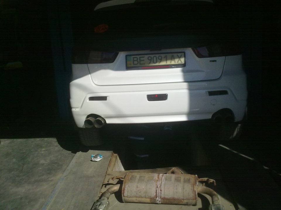 Вихлоп від RALLIART 2