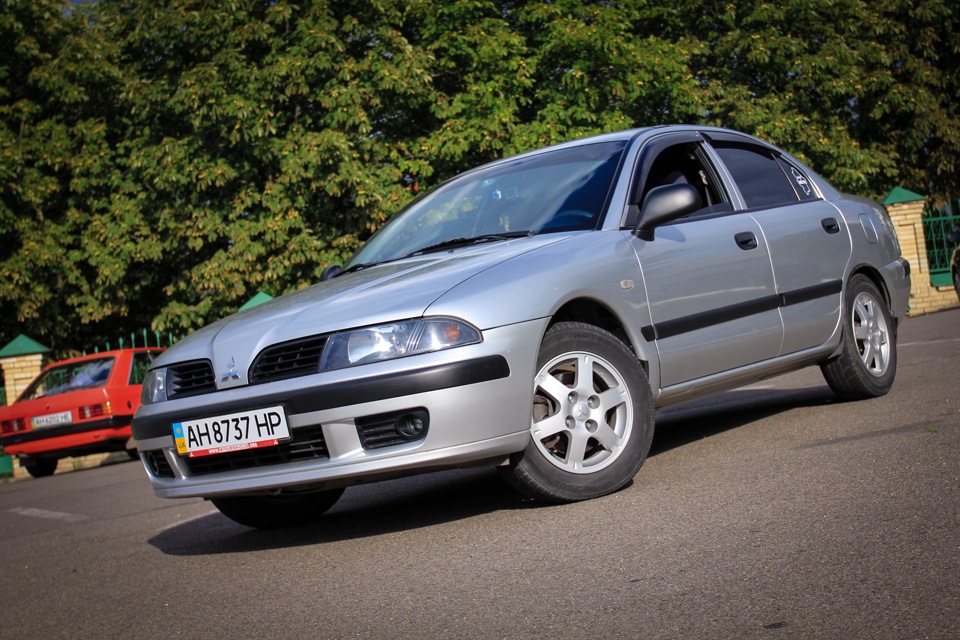 Тестуємо нашу Mitsubishi Carisma 1