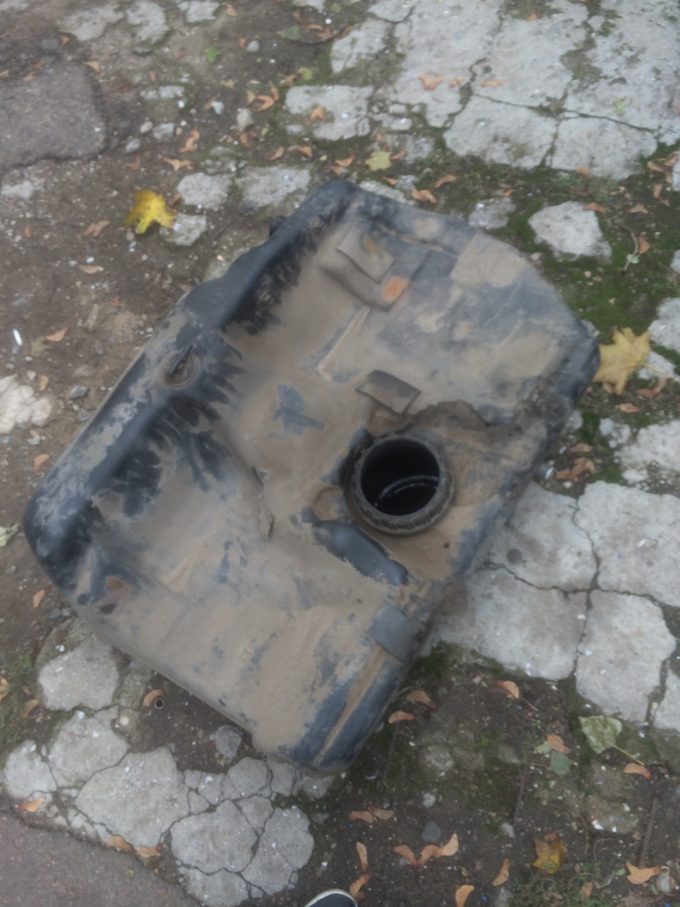 Сум з паливним баком 3