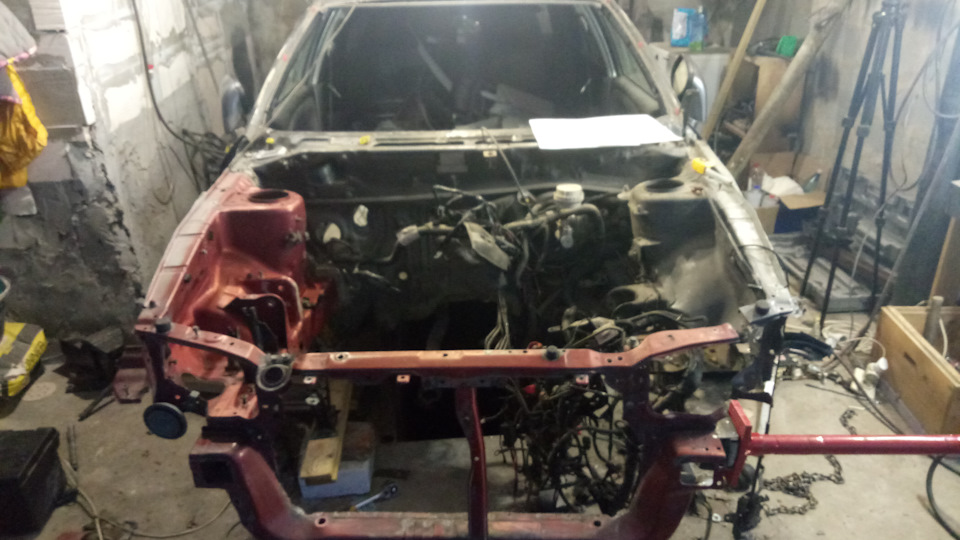 Пішла збірка Mitsubishi carisma 1.6 Рестайл 2003 2