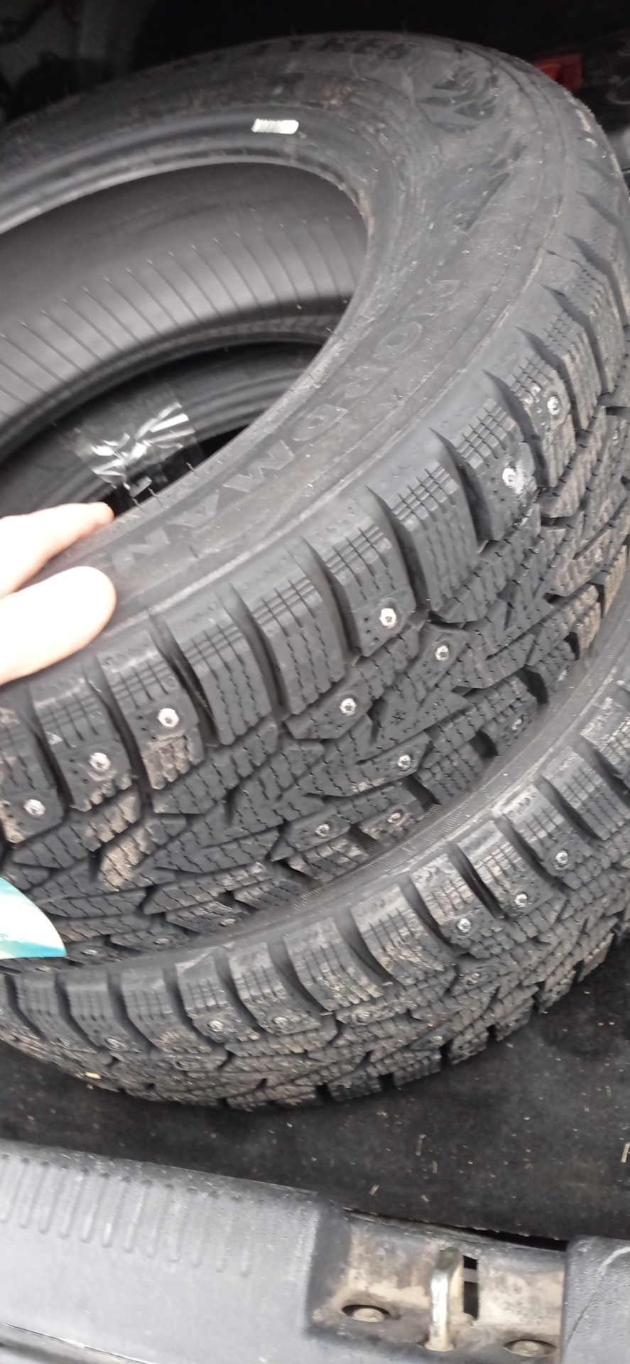 Шипована шина NOKIAN NORDMAN 7 XL 185/65 R14 90T 2