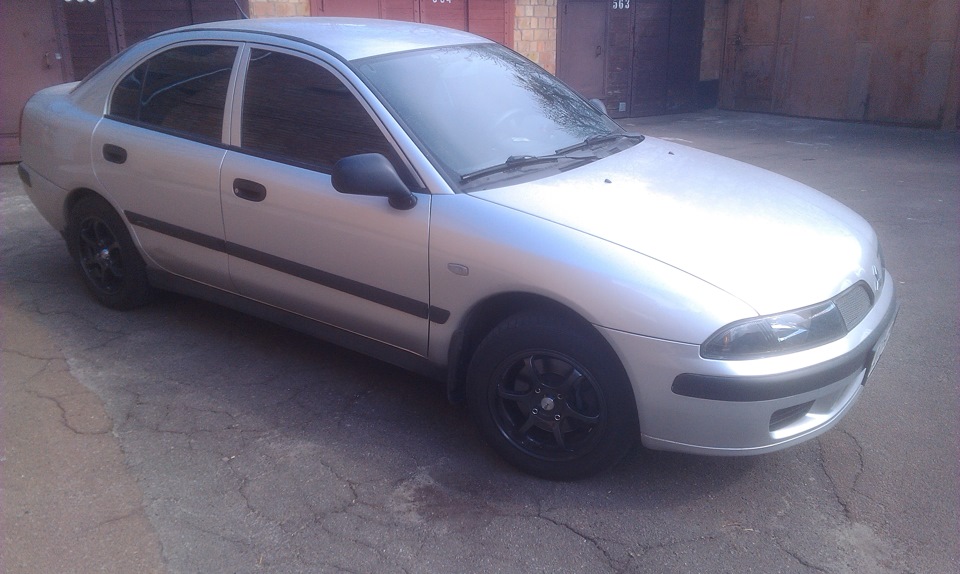 Advan Racing RGII (репліка) 3