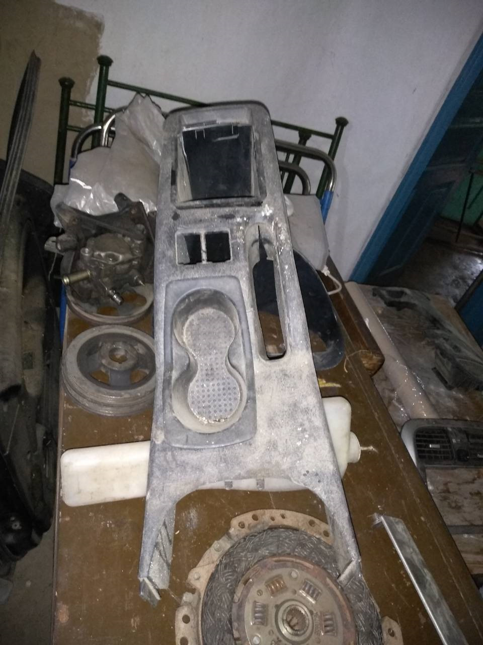 Продам запчастини кому що нада 2