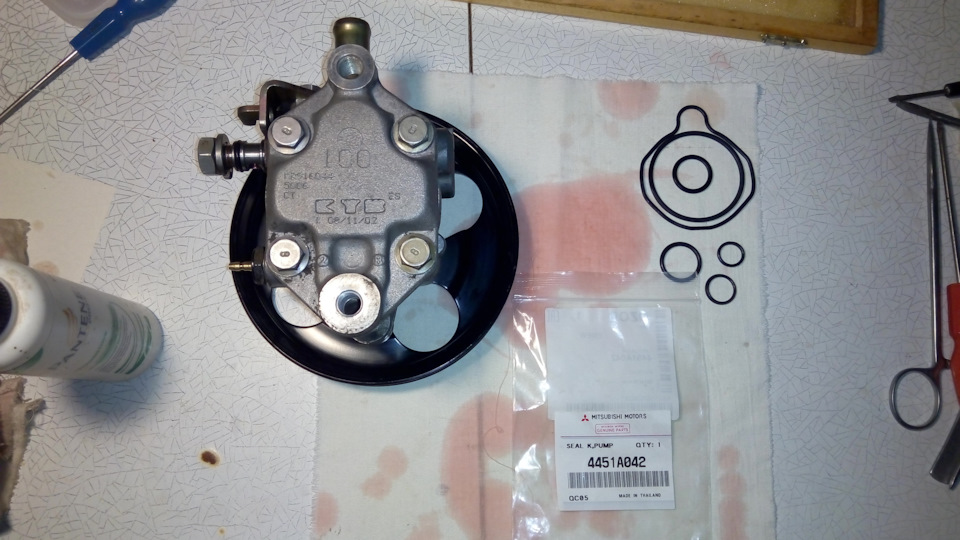 Ремонт насоса ГУР KYB100 (MR916044) 3