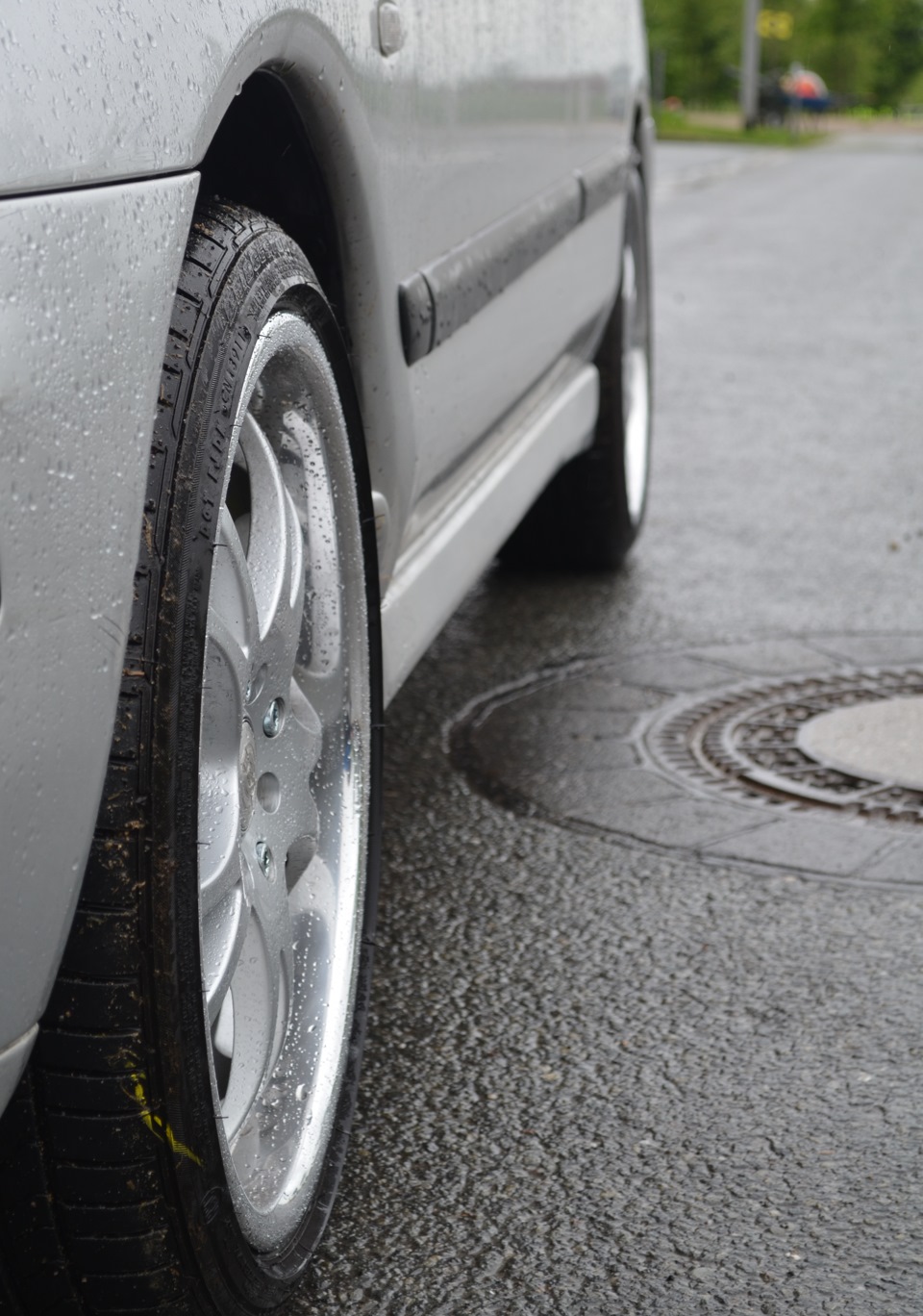 повішив колеса на машину) 5